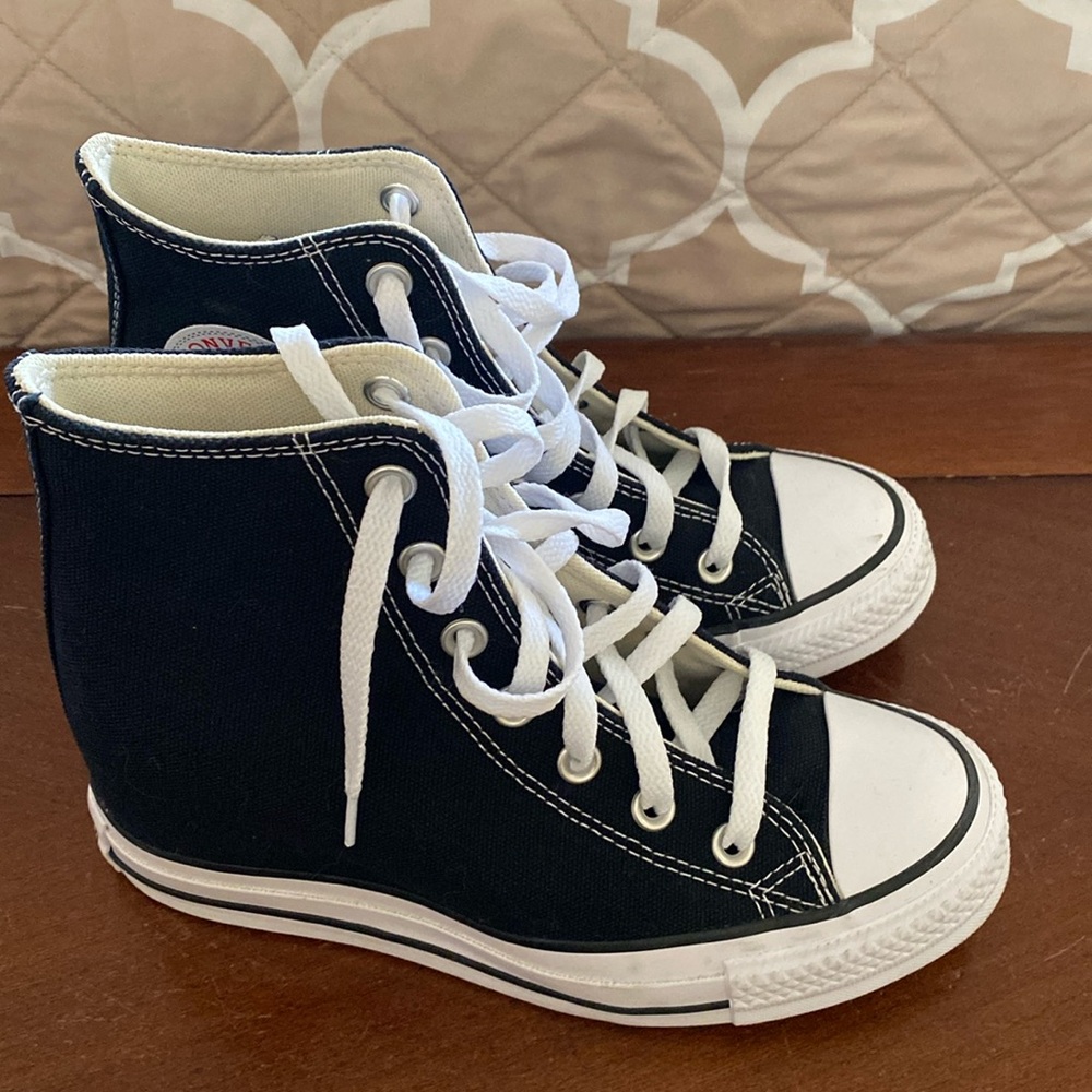 Converse Womens Chuck Taylor Allstar PLATFORM sneaker